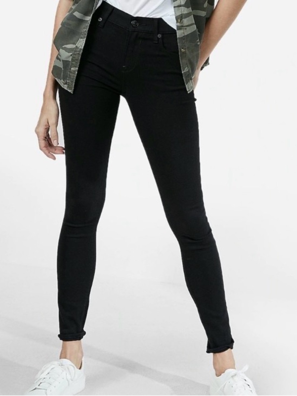 Express Jeans Extreme Stretch Pants Black Low Rise Leggings Women’s Size 10R NWT